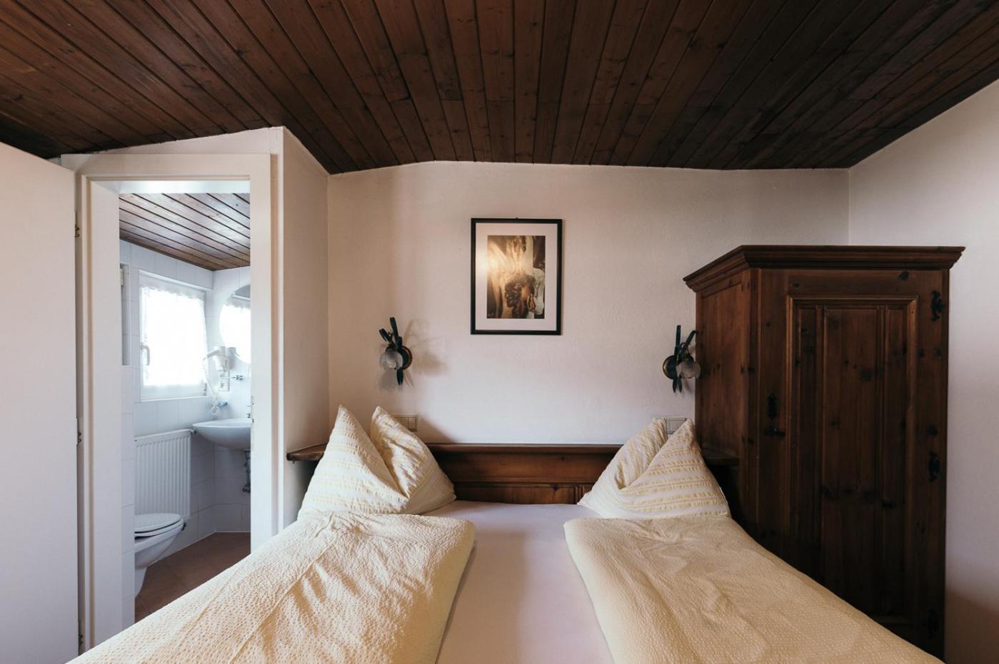 Gasthof Residence Brugghof & Erlhof Campo Tures Pokoj fotografie