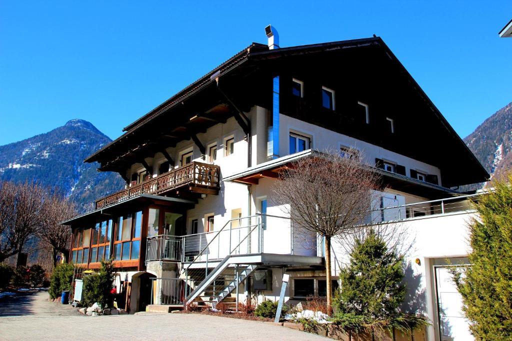 Gasthof Residence Brugghof & Erlhof Campo Tures Exteriér fotografie